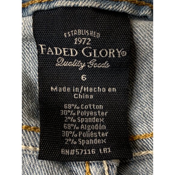 Faded Glory Womens Light Denim Bermuda Shorts Size 6 Cut Off Cuffed 9083 GUC - Picture 5 of 7